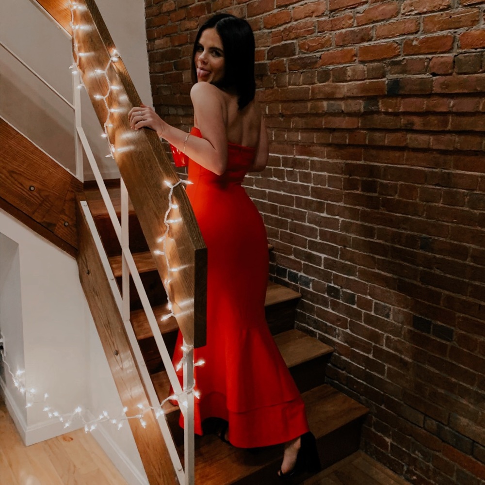 Red, mermaid fit gown